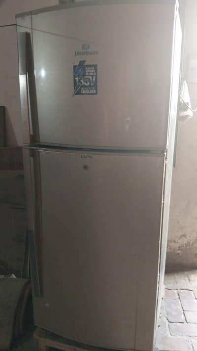 good condition medium size 160V with stabilizer
