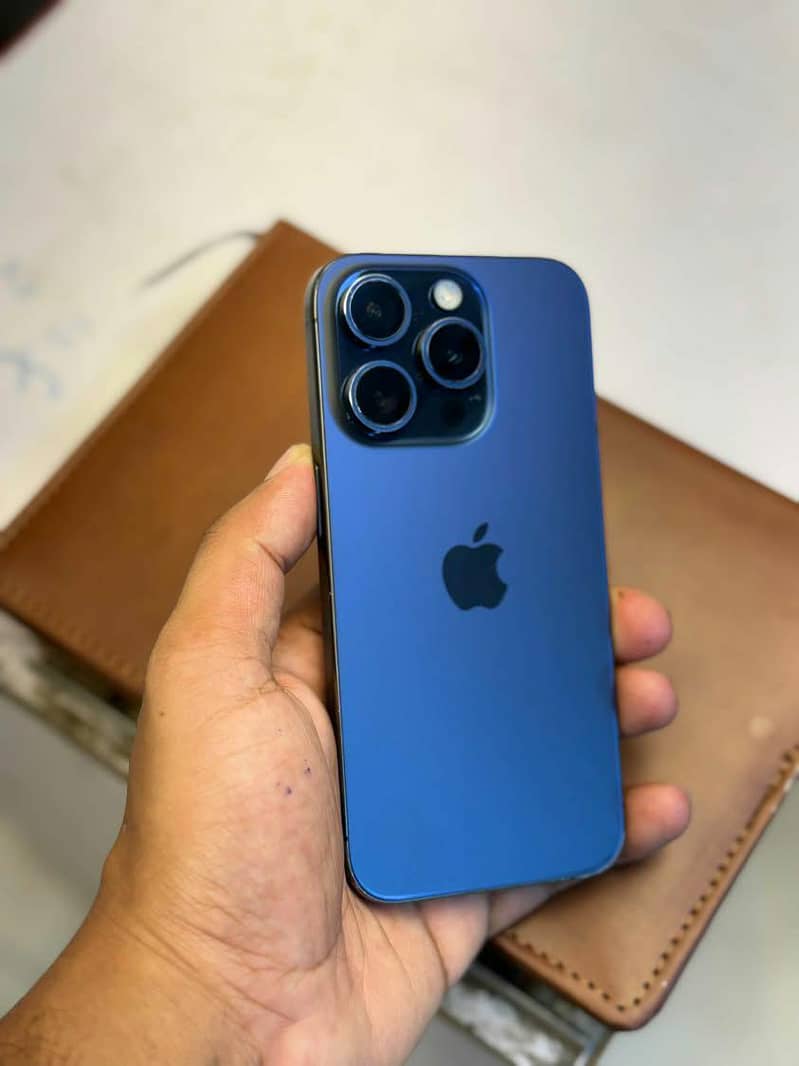 Apple iPhone 15 Pro 1
