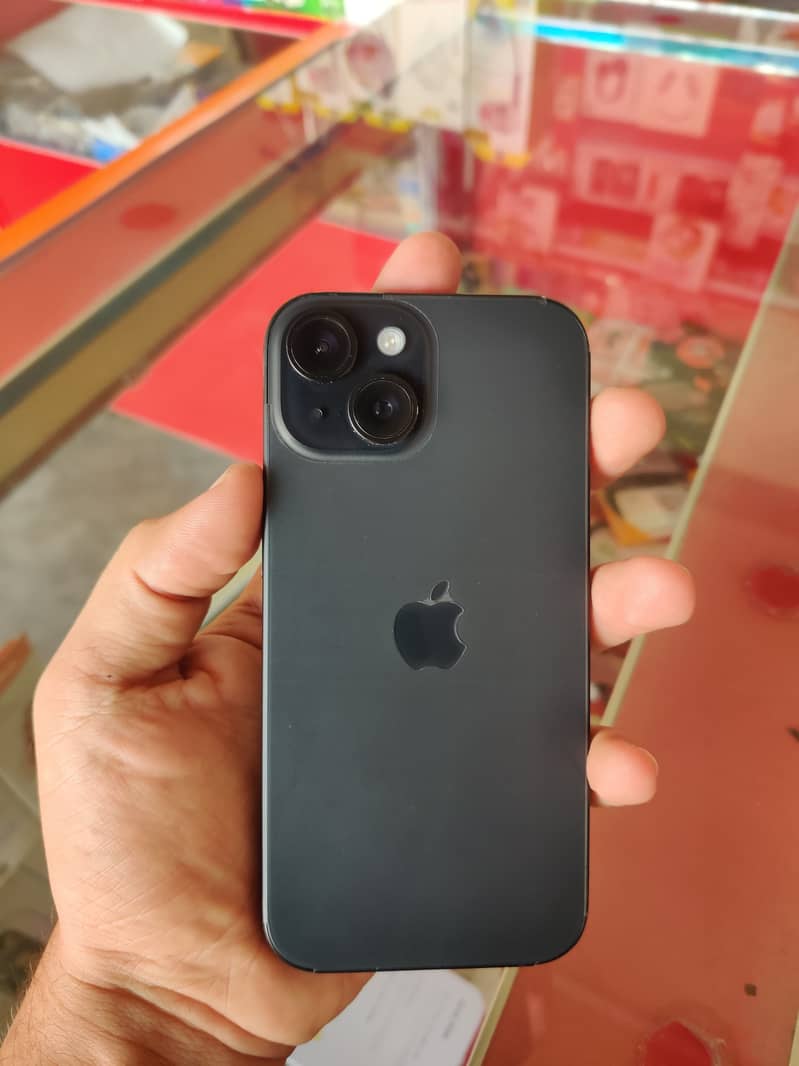 Apple iPhone 15 7