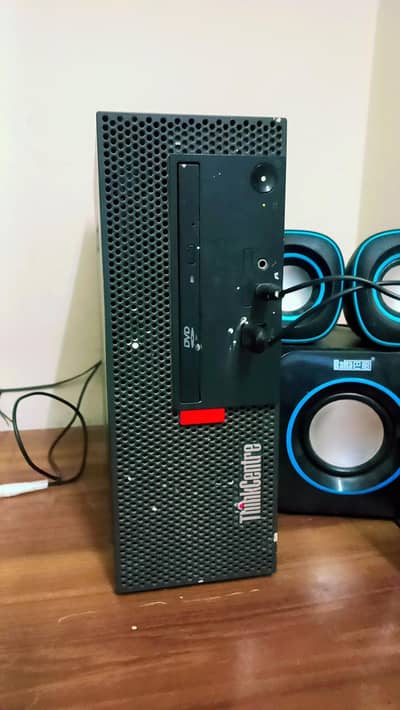 Lenovo think center i 7   6 gen   pc and 22"  samsung LED