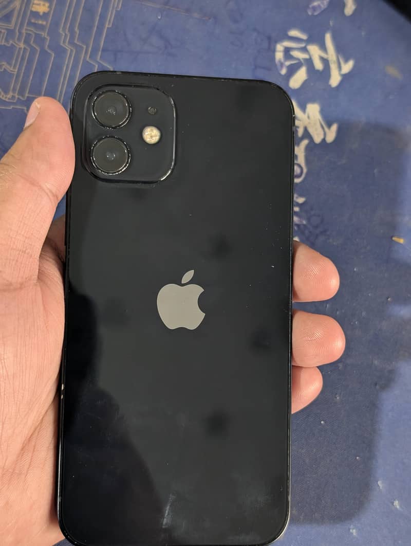 Apple iPhone 12 3
