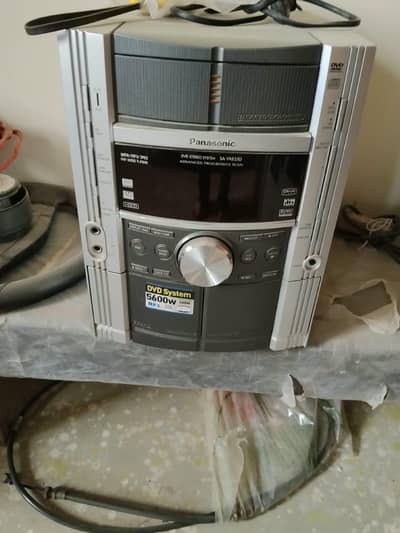 amplifier and speaker