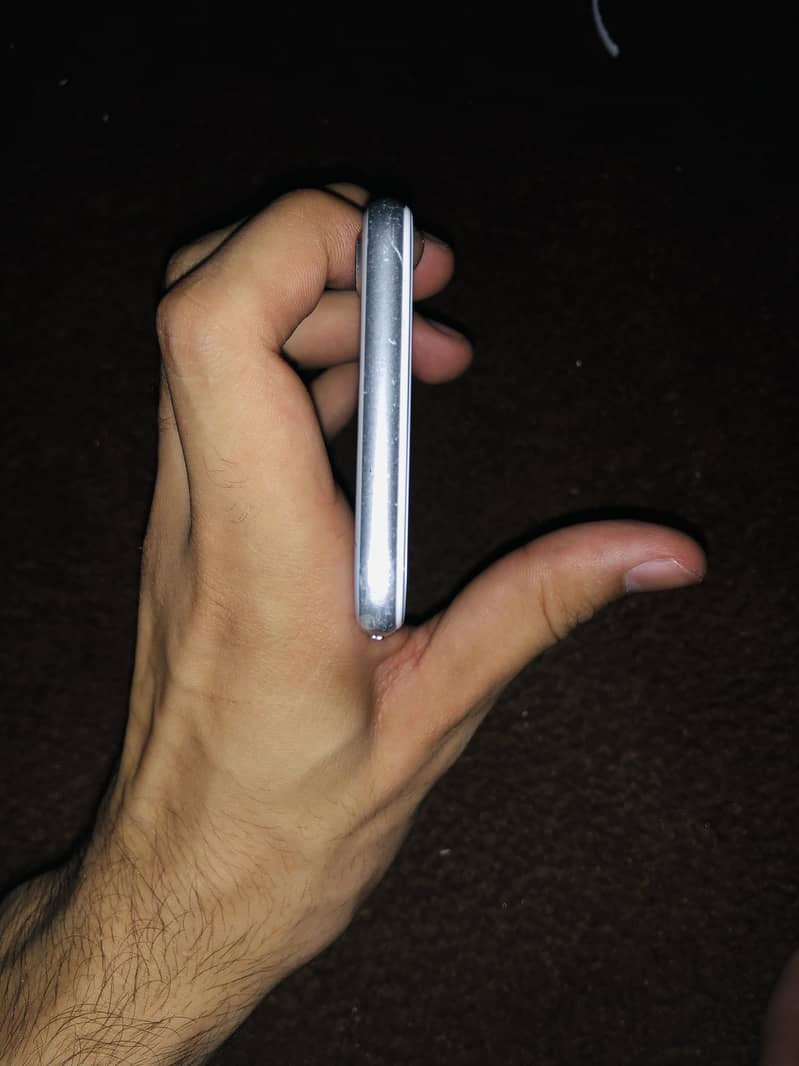 Apple iPhone 7 1