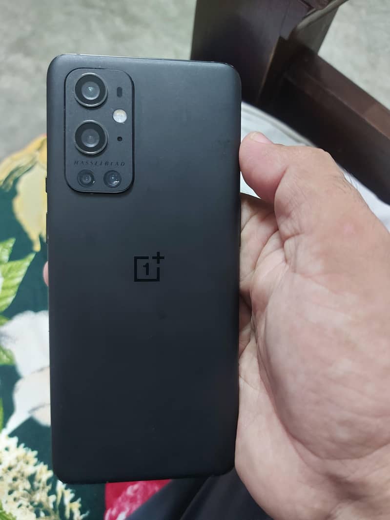 One Plus 9 pro 6