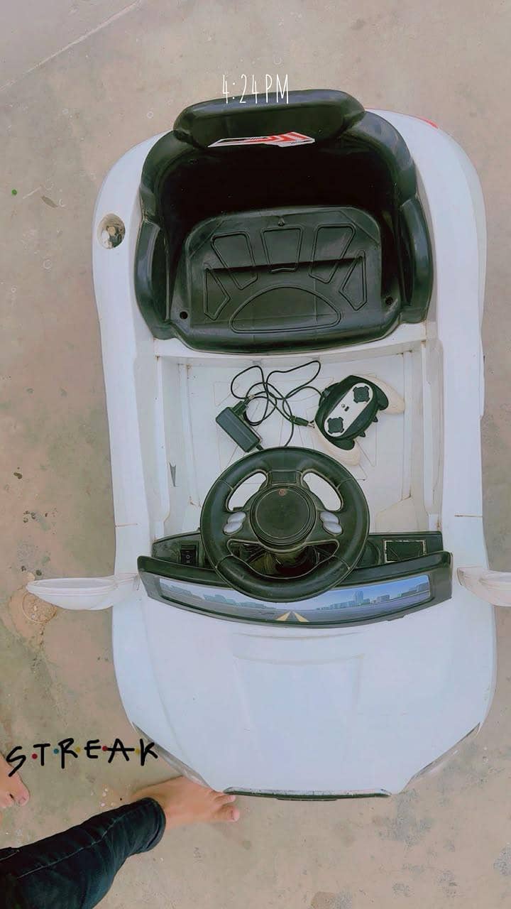 Remote Control car Charging 3