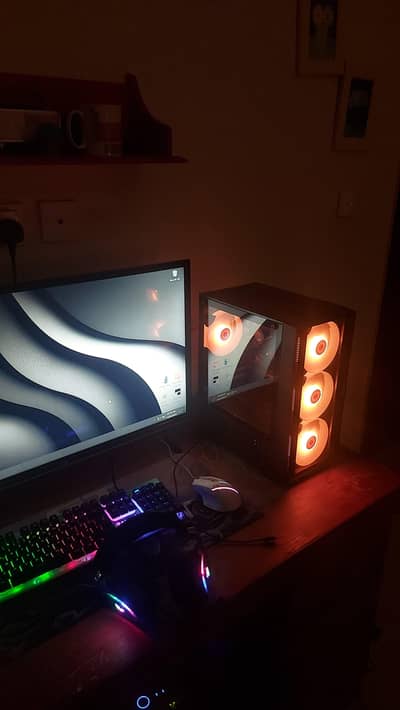 Gaming PC with 100hz monitor