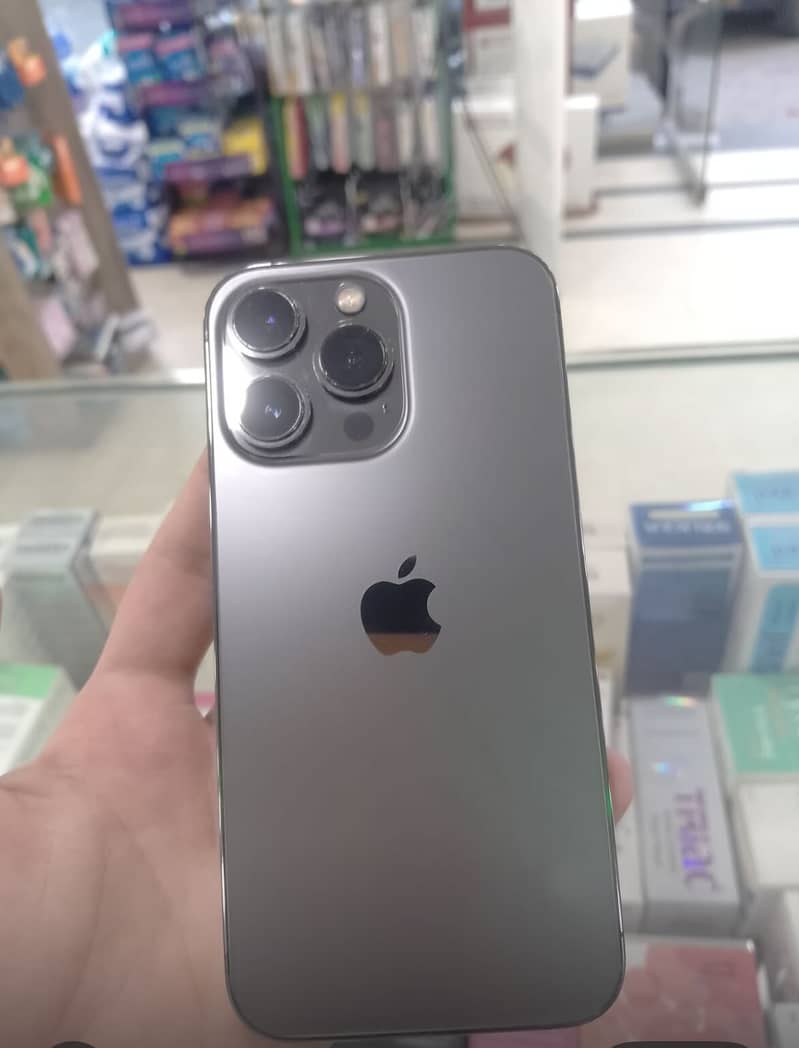 Apple iPhone 13 Pro 0