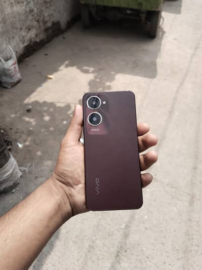 Vivo Y18