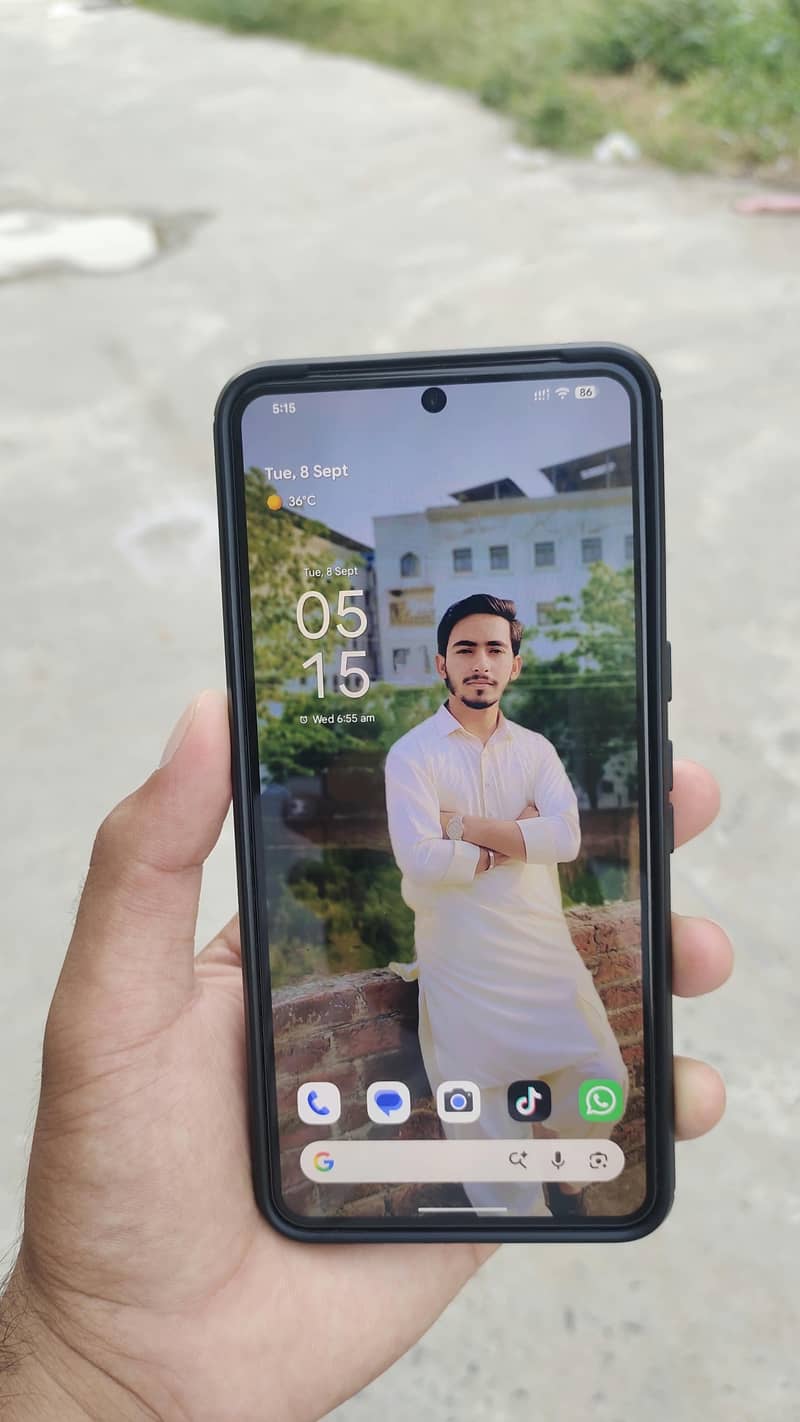 Google Pixel 8 Pro 1