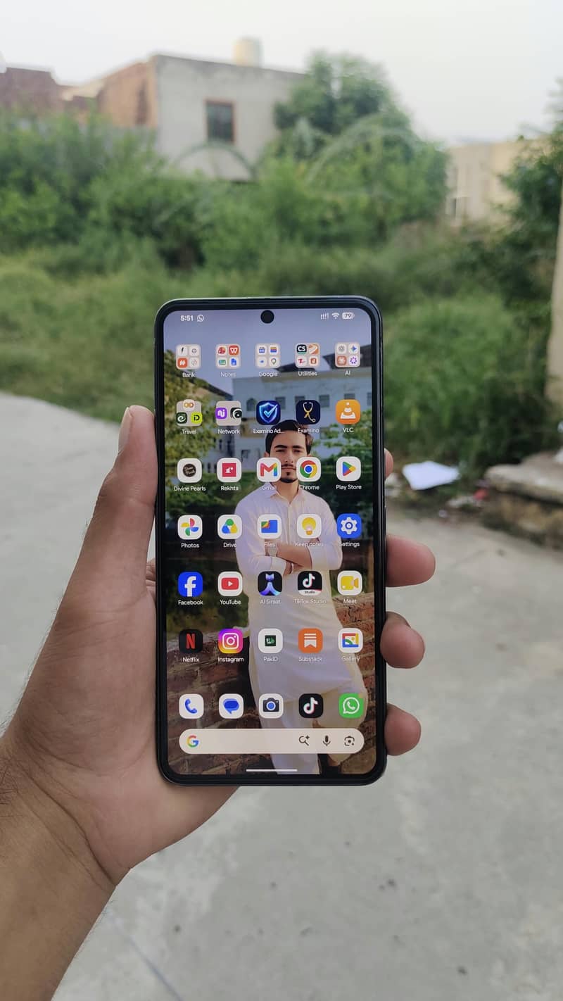 Google Pixel 8 Pro 2