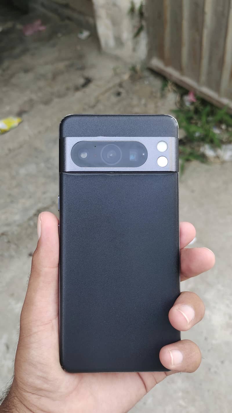 Google Pixel 8 Pro 4