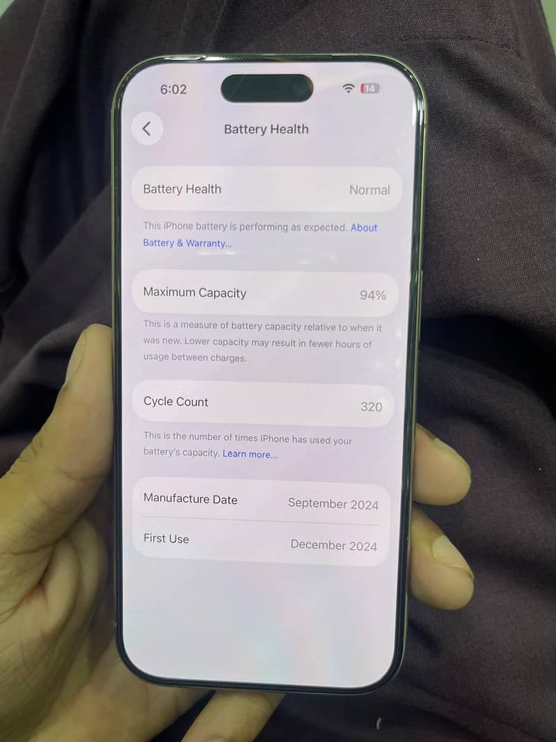Apple iPhone 16 Pro 4