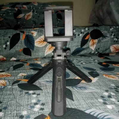 Mini Tripod Mobile & Camera Stand – Almost New