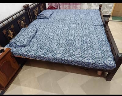 2 Single Beds with Mattress