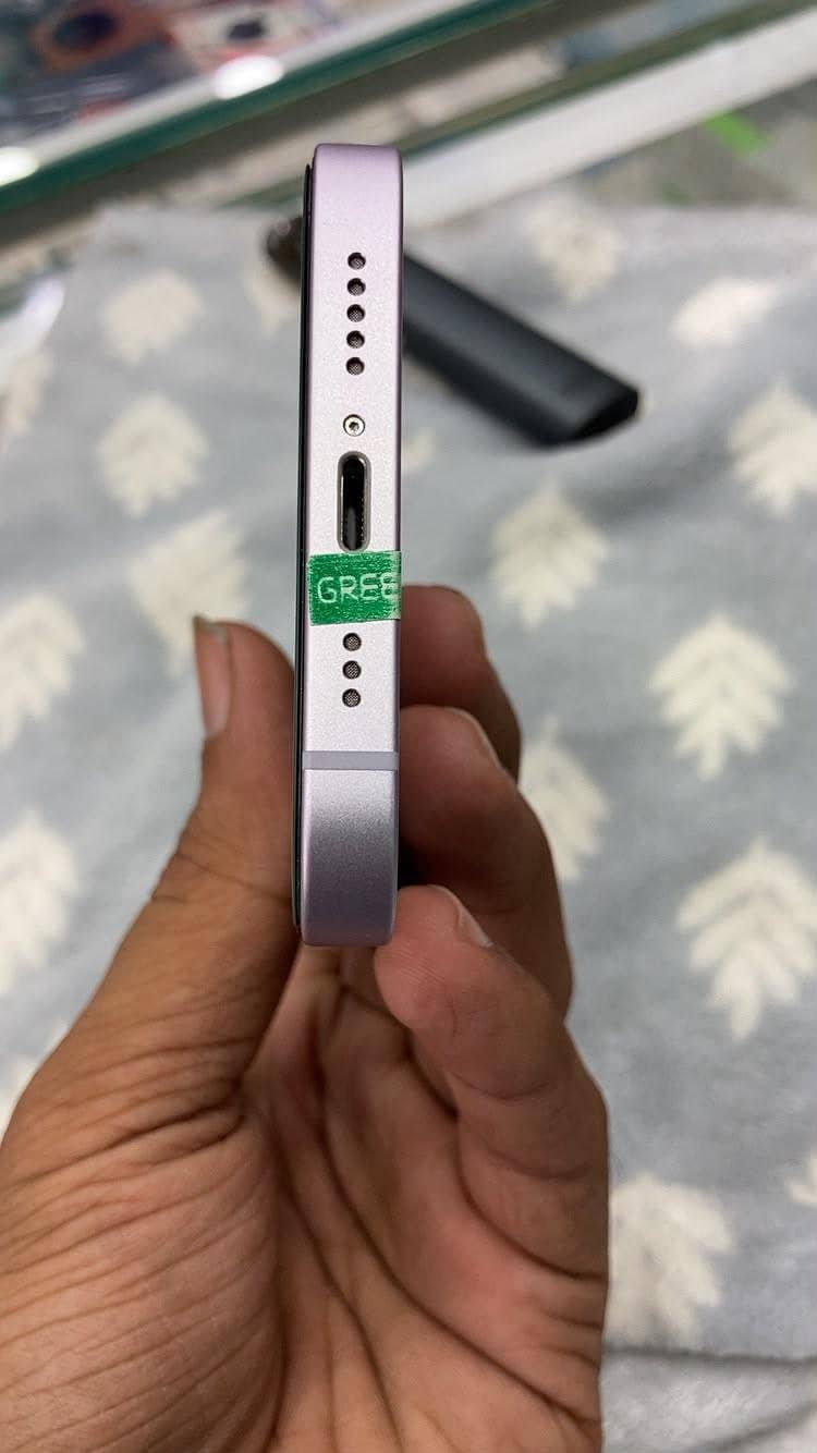 Apple iPhone 14 1