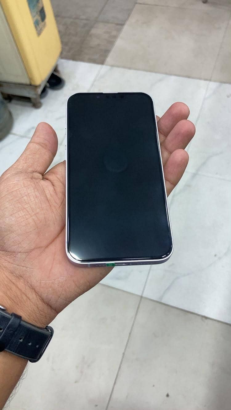 Apple iPhone 14 2