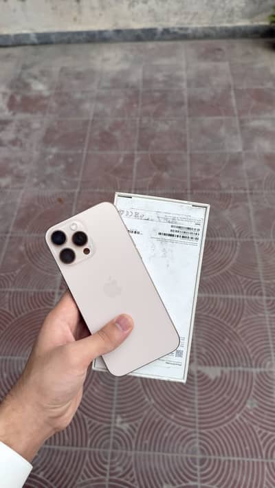 Apple iPhone 16 Pro Max