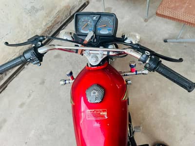 Honda 125 . . . . . 21 model urgent for sale