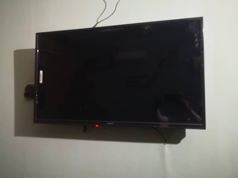 42" smart  led 3