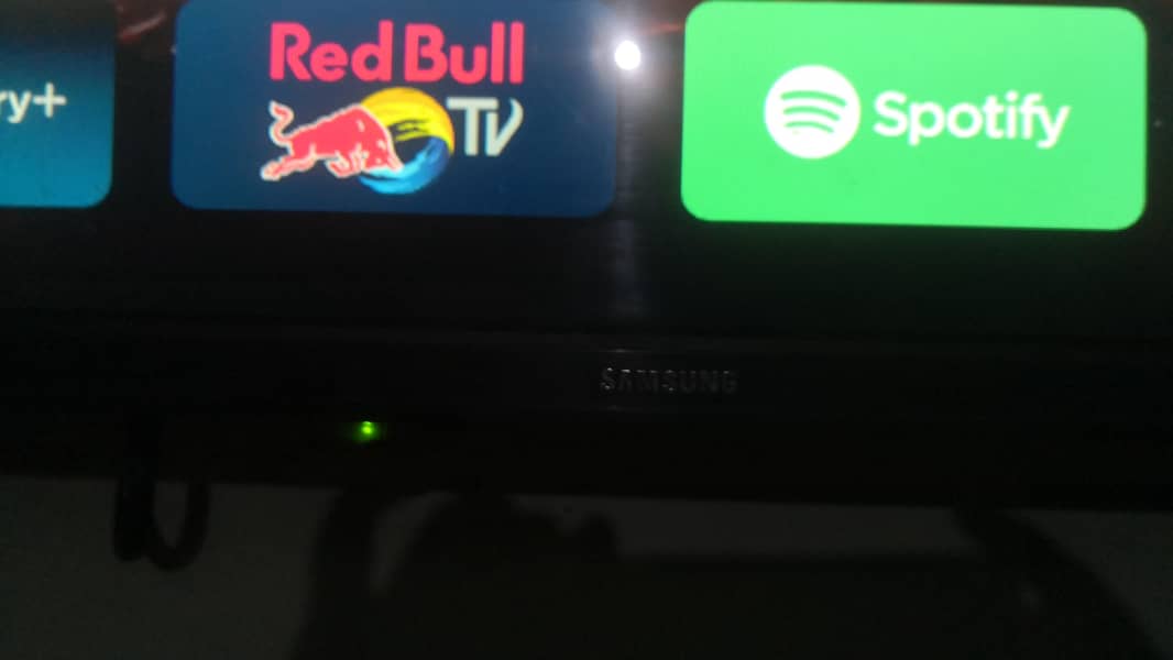 42" smart  led 4