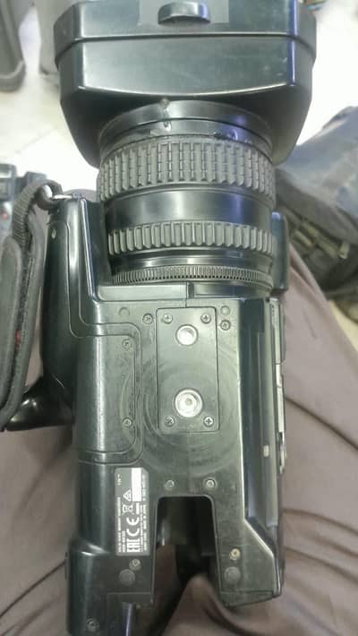 NX 100 with jumbo batteries LD light