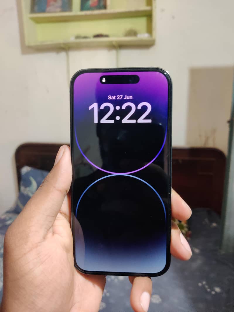 Apple iPhone 14 Pro 0