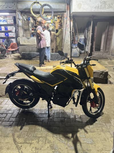 VLEKTRA BOLT 3K YELLOW  2026 MODEL UNREGISTERED