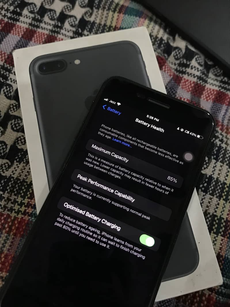 Apple iPhone 7 Plus 0