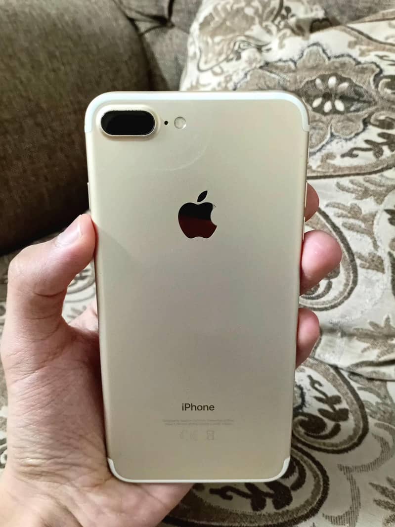 Apple iPhone 7 Plus 1