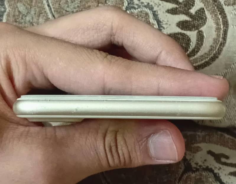 Apple iPhone 7 Plus 5
