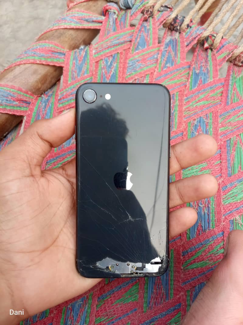 Apple iPhone SE 2 3