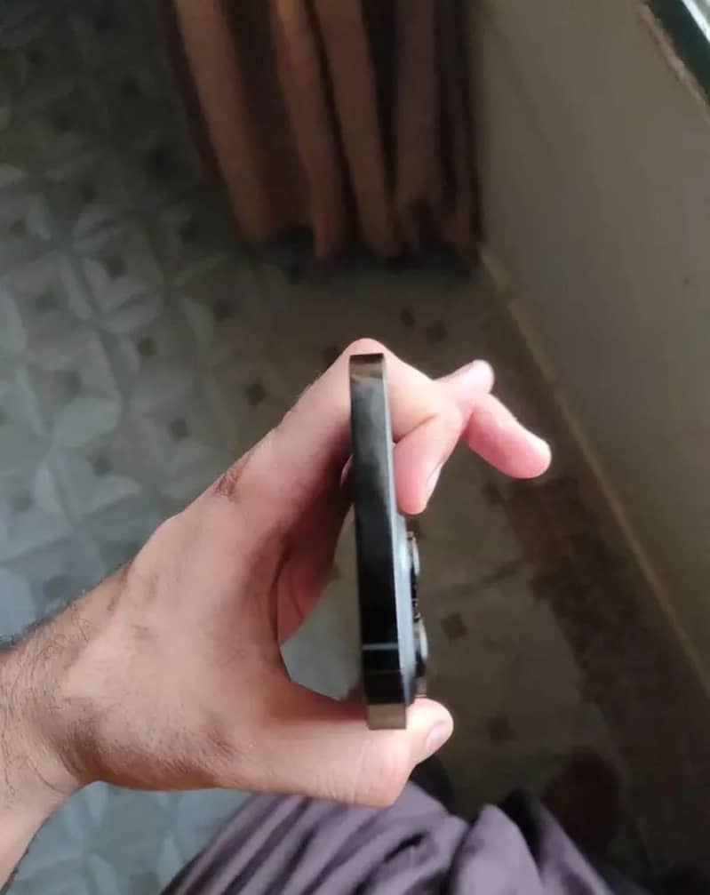 Apple iPhone 14 Pro Max 2