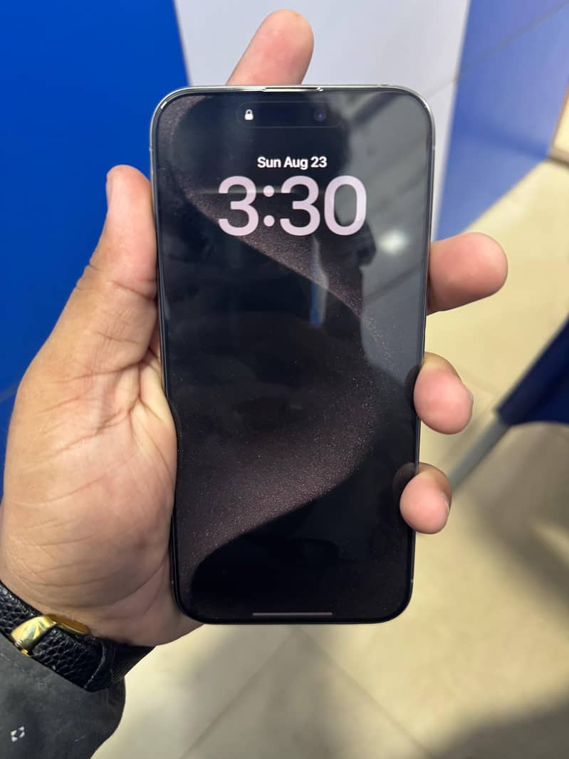 Apple iPhone 15 Pro Max 1
