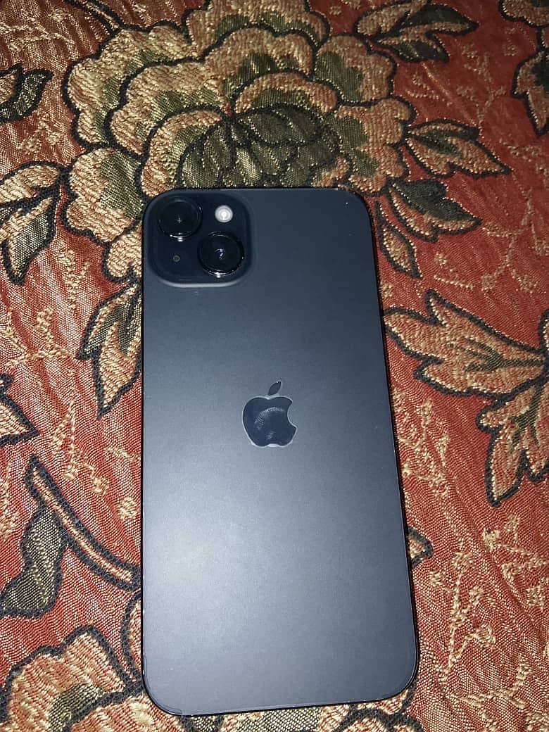 Apple iPhone 15 plus 2