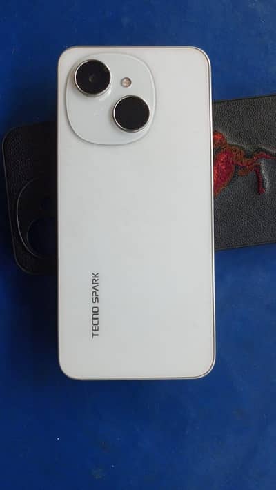 Tecno Spark Go 1
