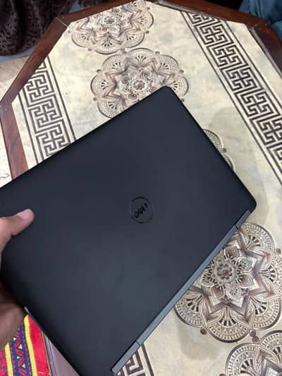 Dell latitude i5 laptop 8bg ram or 512gb memory ha
