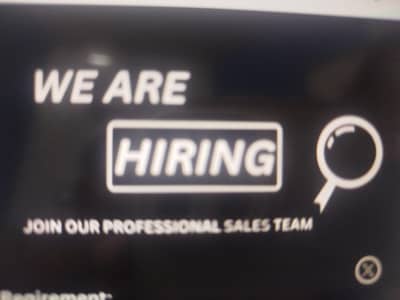 FEMALE HR EXECUTIVE