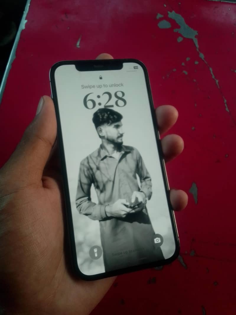 Apple iPhone 12 Pro 1