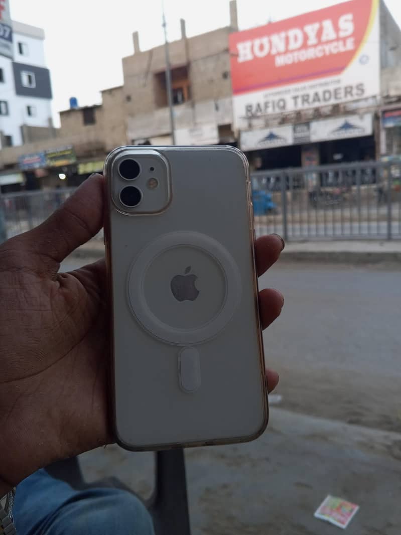 Apple iPhone 11 6