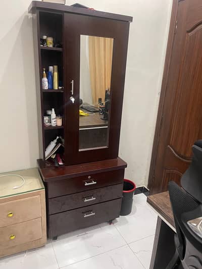 dressing for Room good condition