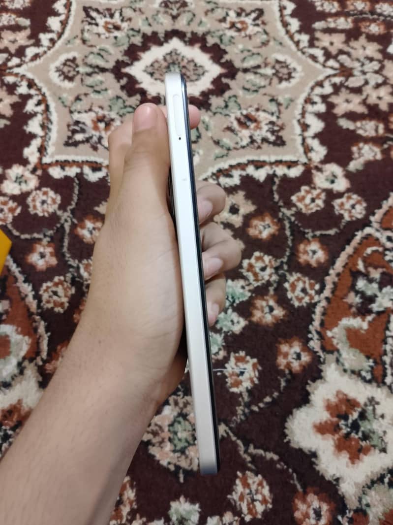 Realme C71 3