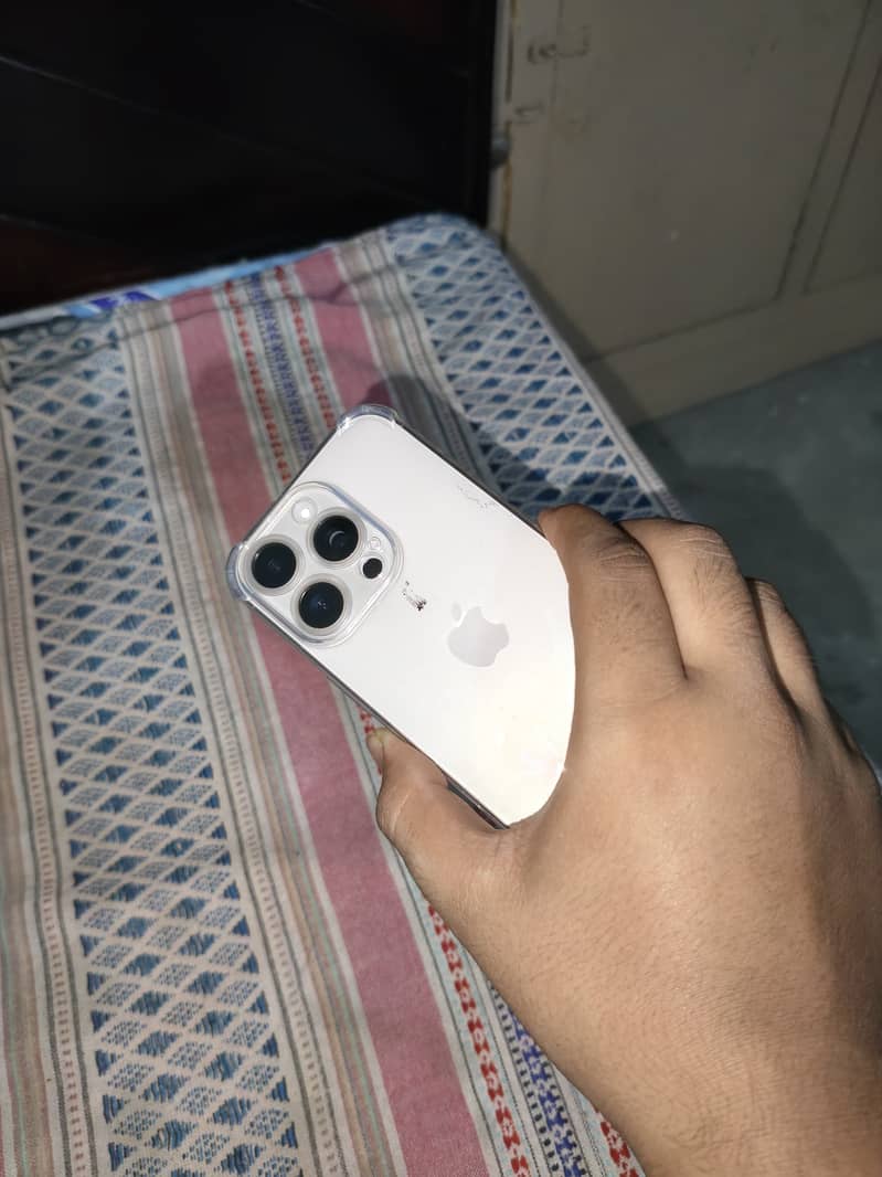 16 pro 4
