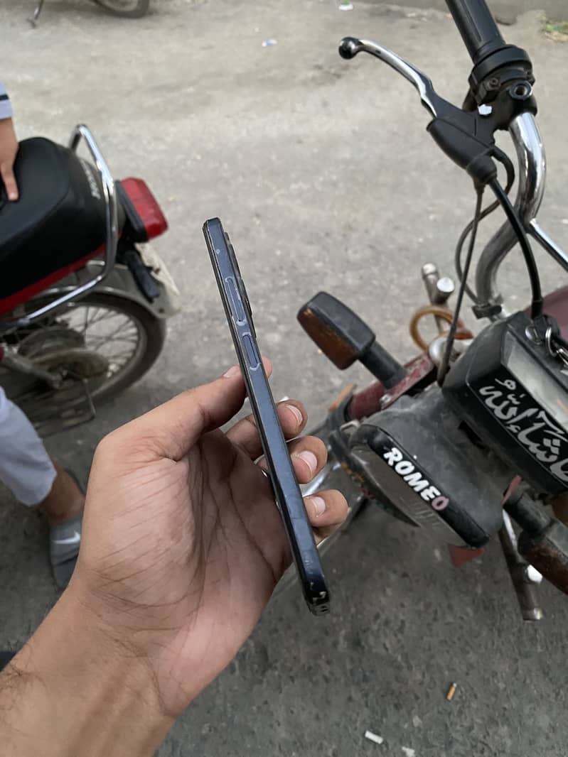 Xiaomi Redmi Note 12 3