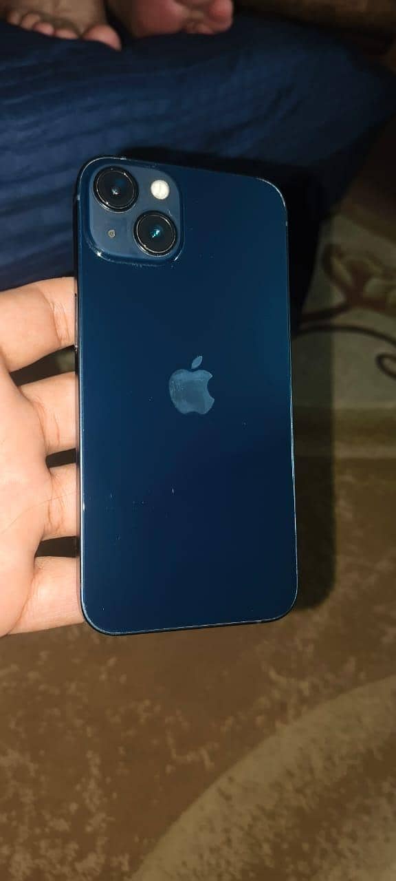 Apple iPhone 13 0