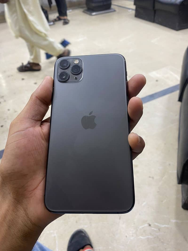 Apple iPhone 11 Pro Max 0