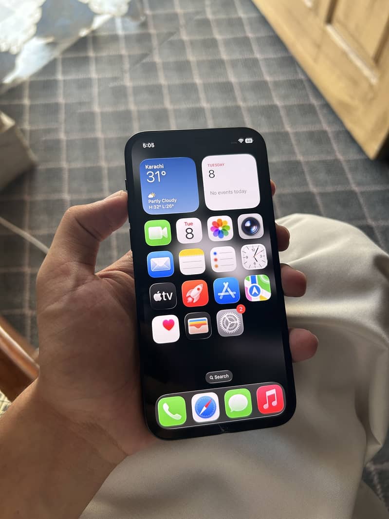 Apple iPhone 12 1