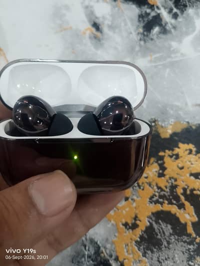 New Earbud 