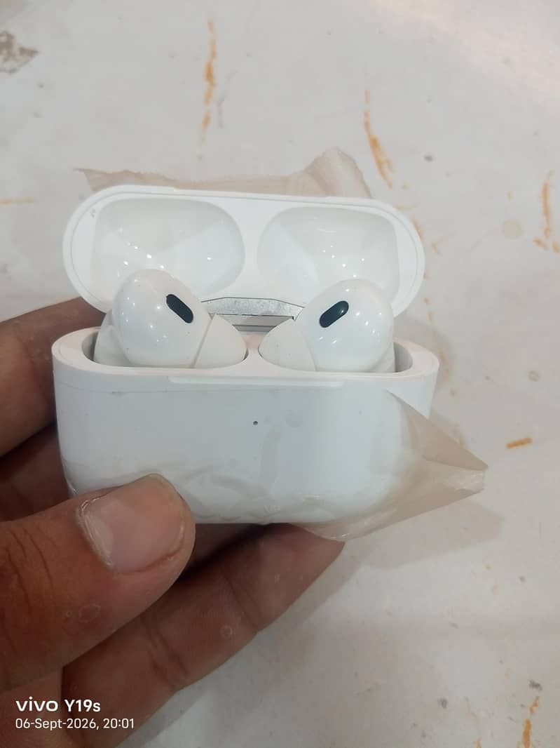 New Earbud  2