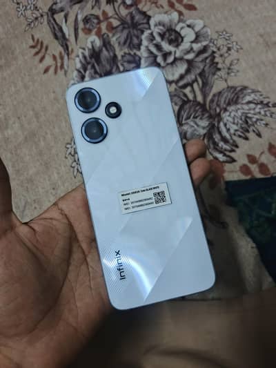 Infinix Hot 30 Play 4+4/64 box charger