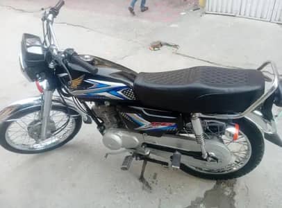 Honda 125cc red color